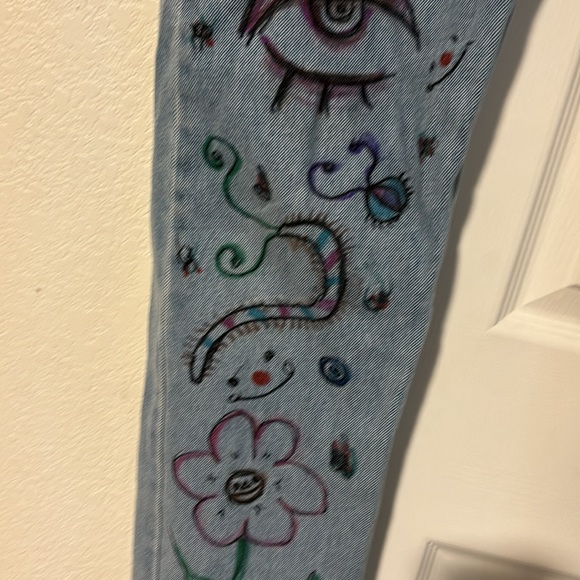 Jeans - Picture 2 of 5